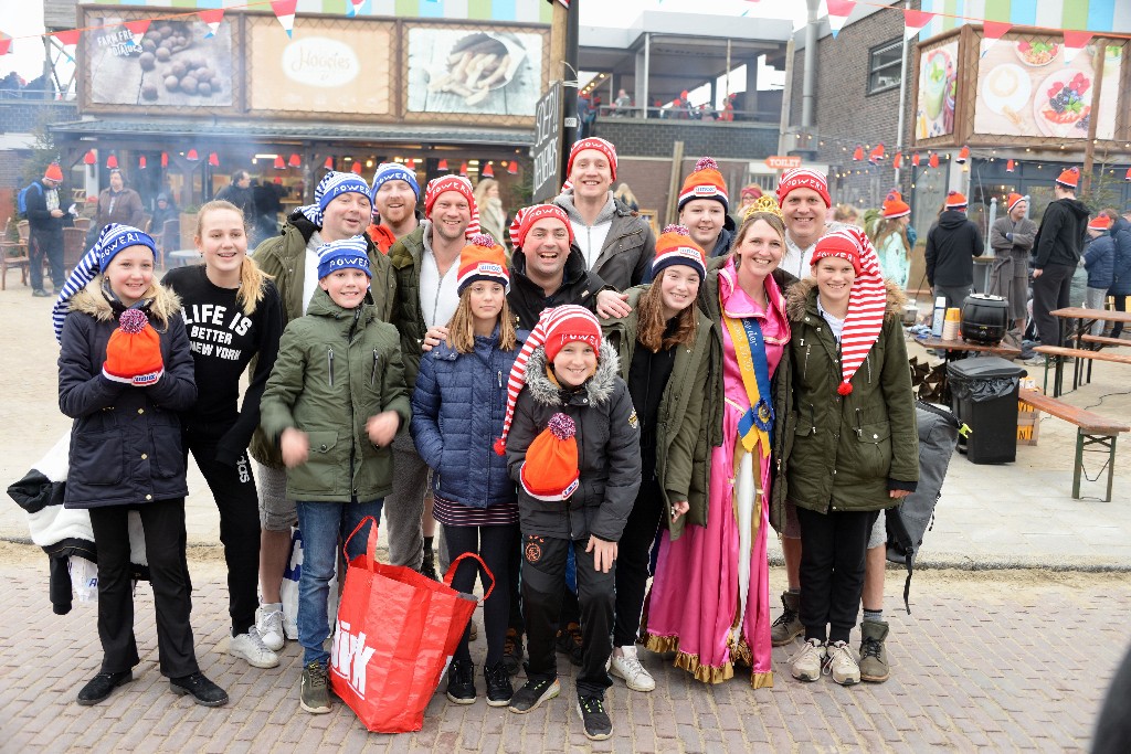 ../Images/Nieuwjaarsduik Nederzandt 2020 007.jpg